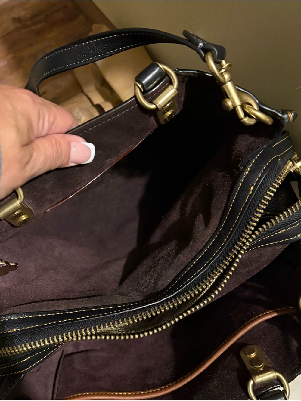 Authentic Coach Rogue 31 in classic black - Picture 11 of 14